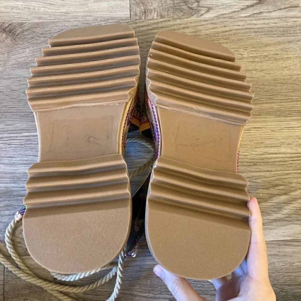Farm Rio Beaded Banana Platform Sandal in Black Size 8 NWT - Picture 12 of 12